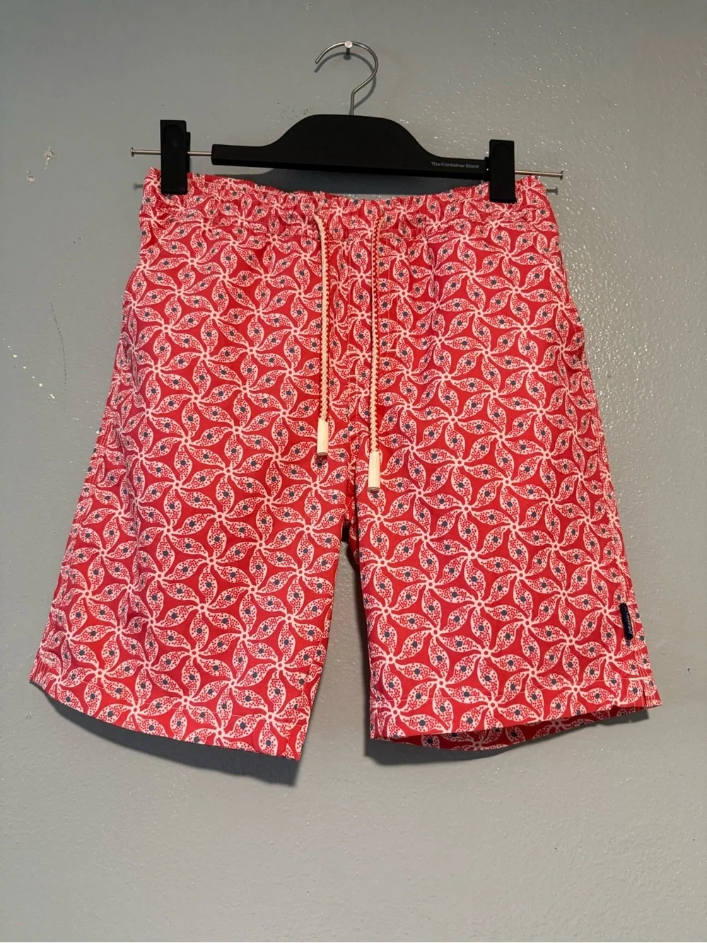 NWT johnnie-O coral reefer Paisley-Style boys Swim shorts